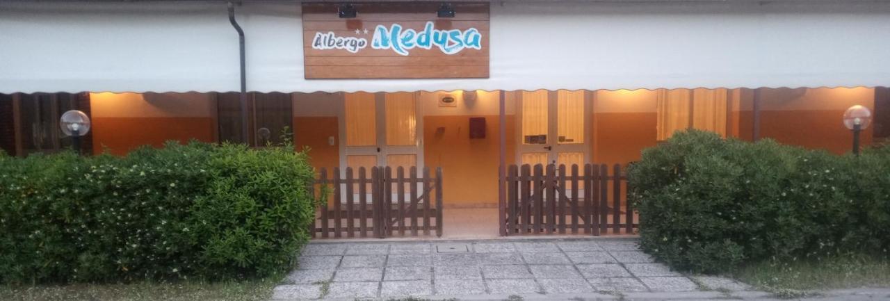 Albergo Medusa Punta Marina Esterno foto